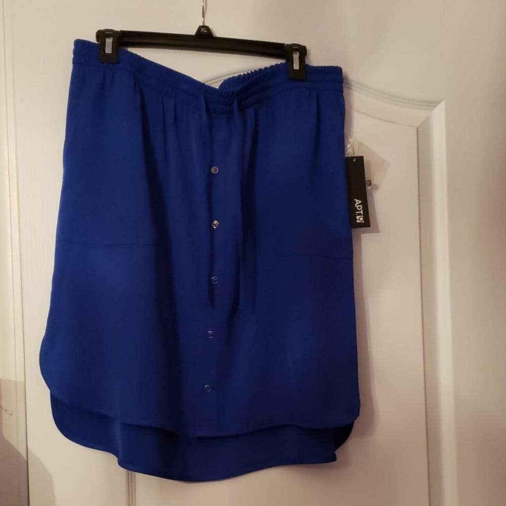 Short skirt